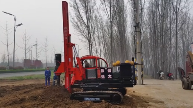 滕州远大建筑机械厂小型打桩机实物图