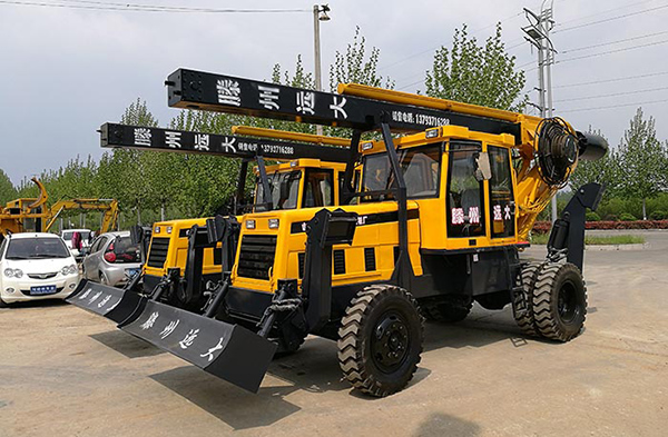 轮式旋挖钻机实物图