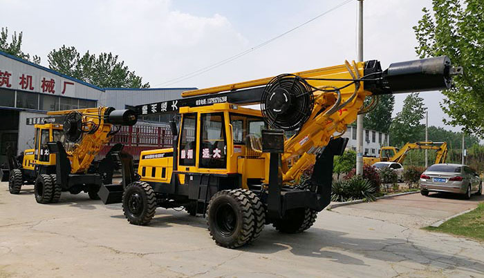 轮式旋挖钻机实物图