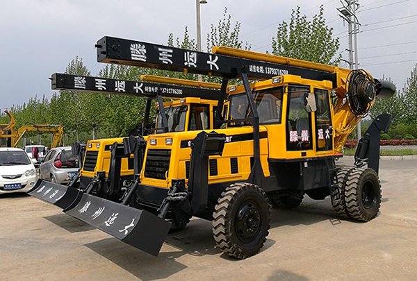 轮式旋挖钻机实物图